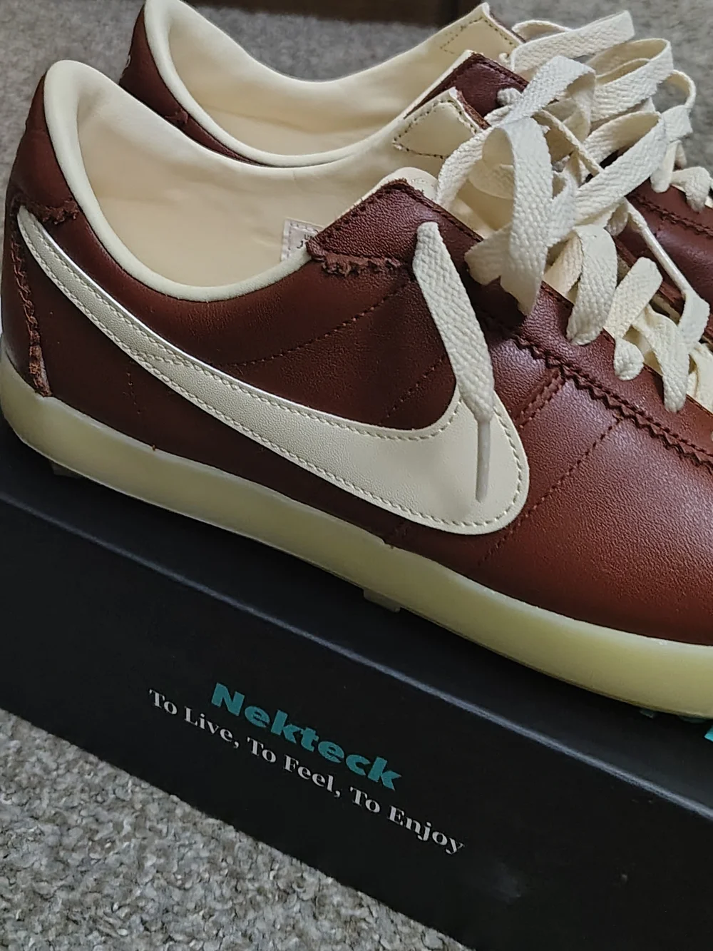 Nike Men’s Brown and Cream Low-Top Leather Sneakers